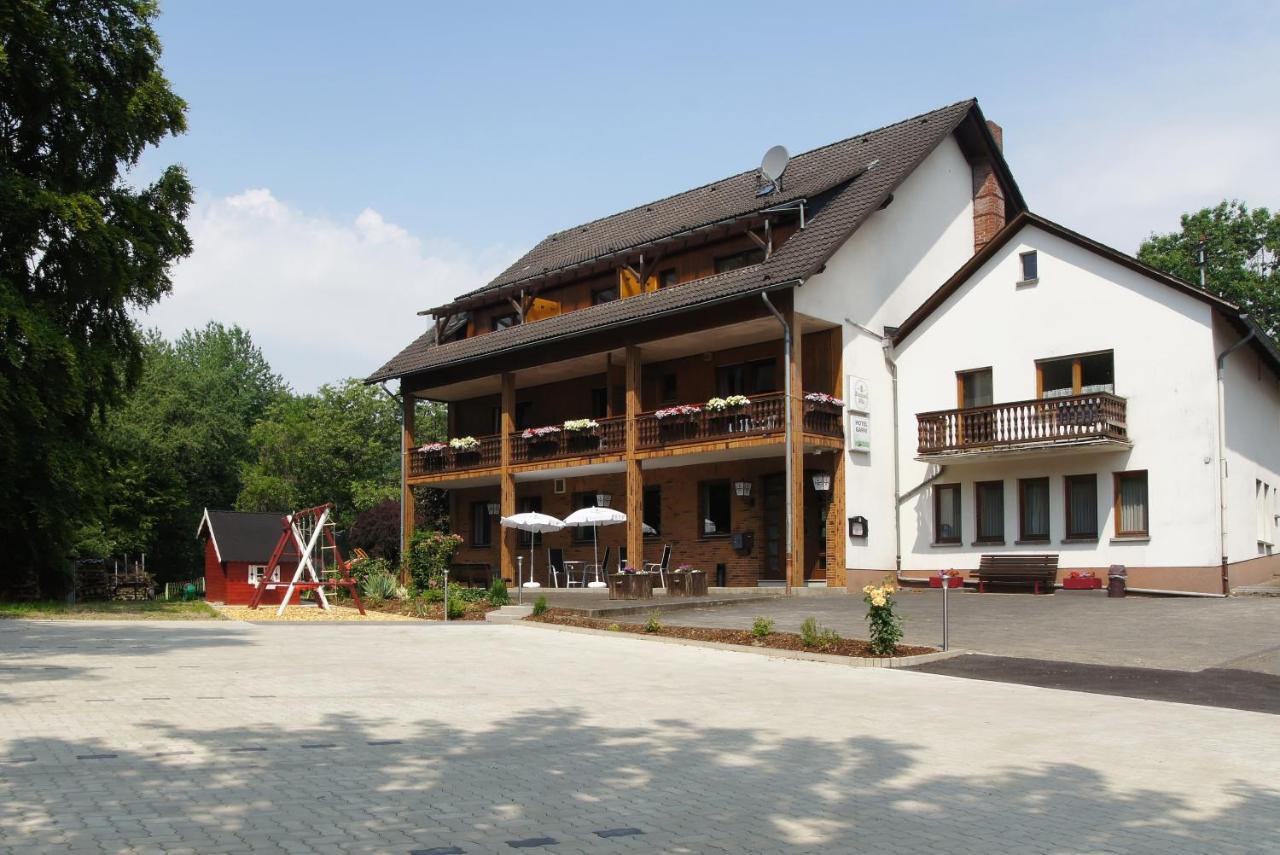 Gasthof Schumacher Hotel Garni Фройденберг Экстерьер фото